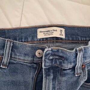 Abercrombie & Fitch Ultra High Rise Ankle Jeans - Classic Blue